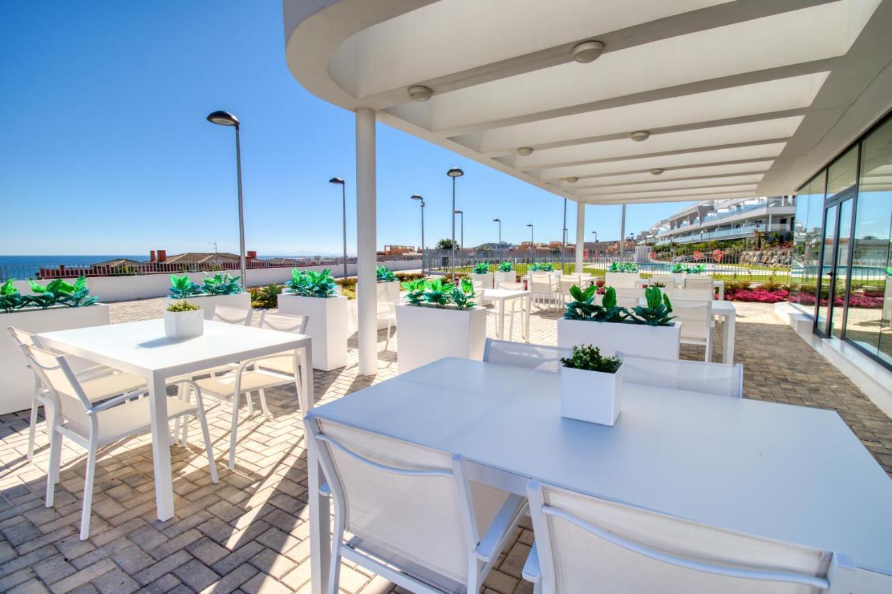 Newly Constructed 2 Bed Apartment With Sea Views Casares Zewnętrze zdjęcie