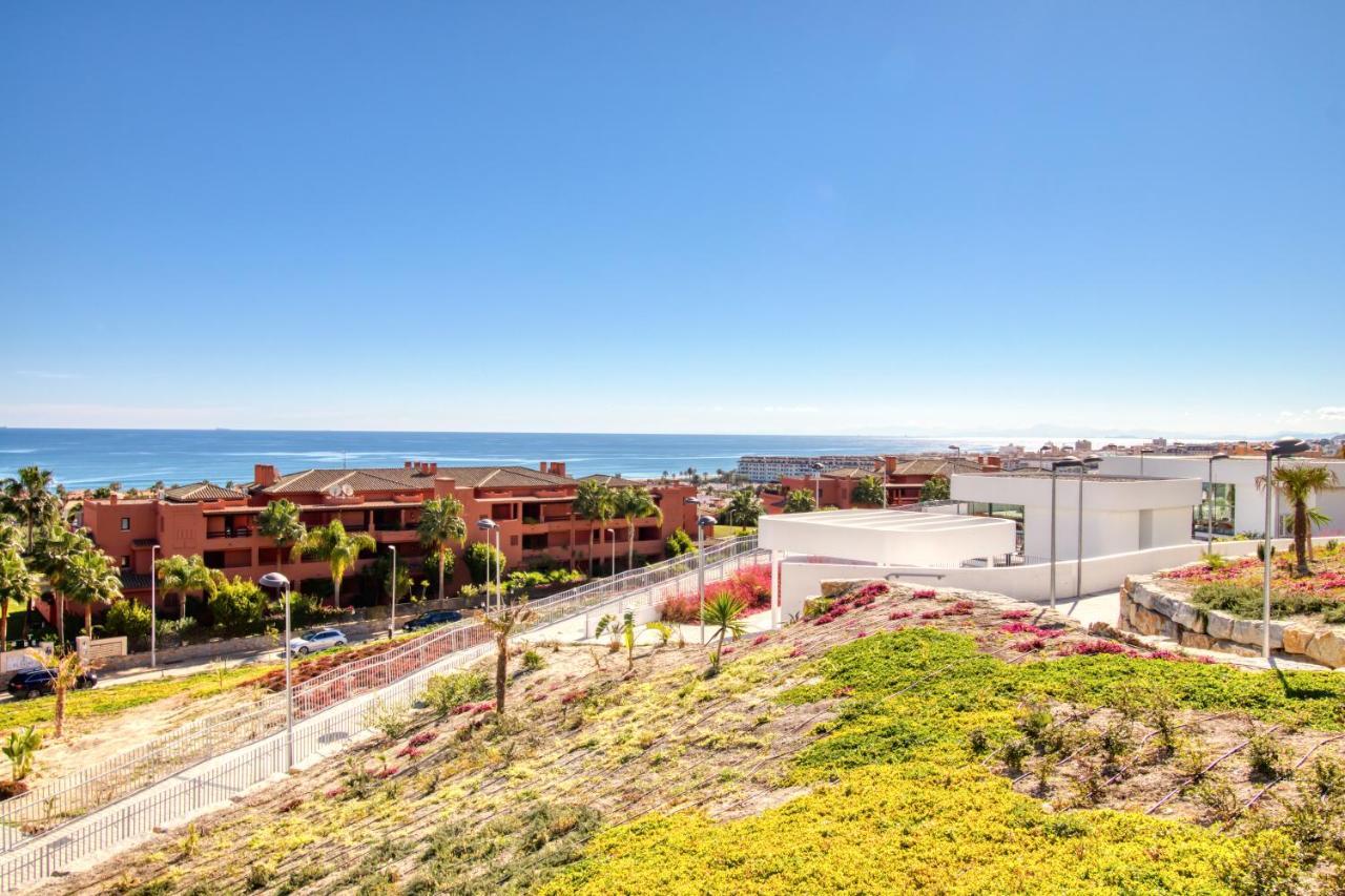 Newly Constructed 2 Bed Apartment With Sea Views Casares Zewnętrze zdjęcie